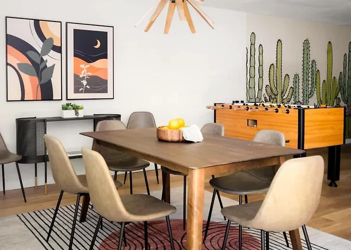Holiday home Chic With Backyard Oasis Pool Game Phoenix
